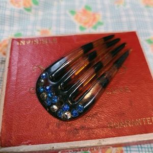 Lovely antique / vintage hair clip comb!